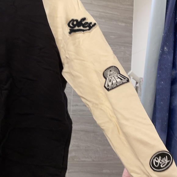 Obey sweatshirt with stamps - Picture 2 of 4